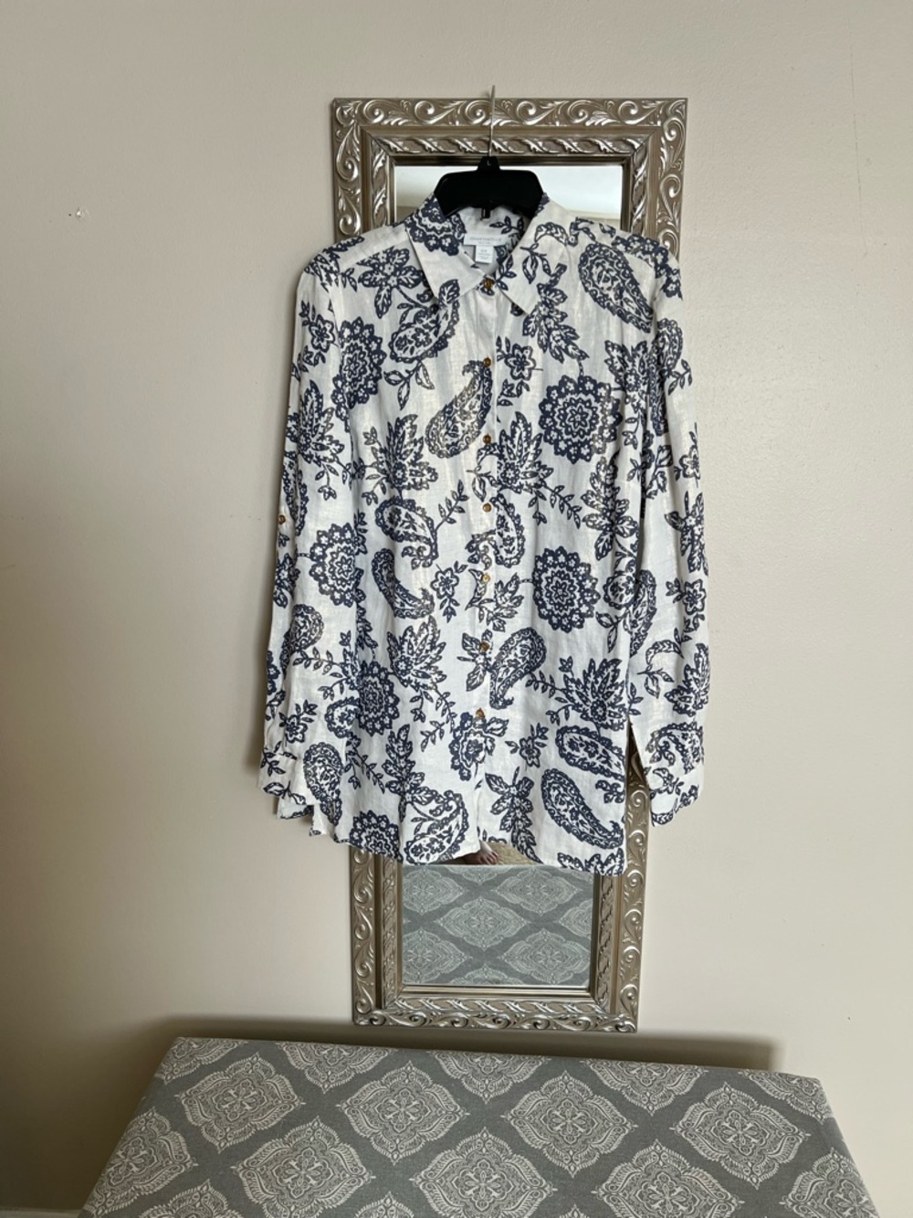 Charter Club women White shiny Linen Blouse with Navy Paisley Print